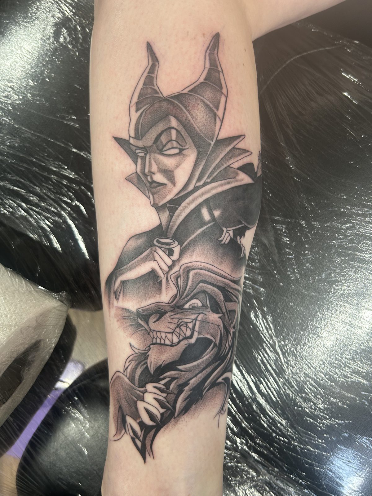 Fine line realism tattoo by Lee at Inkfusion